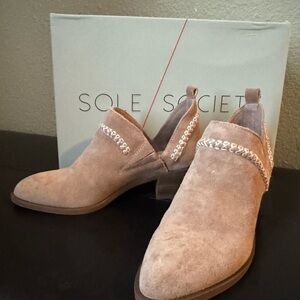 Sole Society Women's Tan Suede Shoes women’s sized 5 m